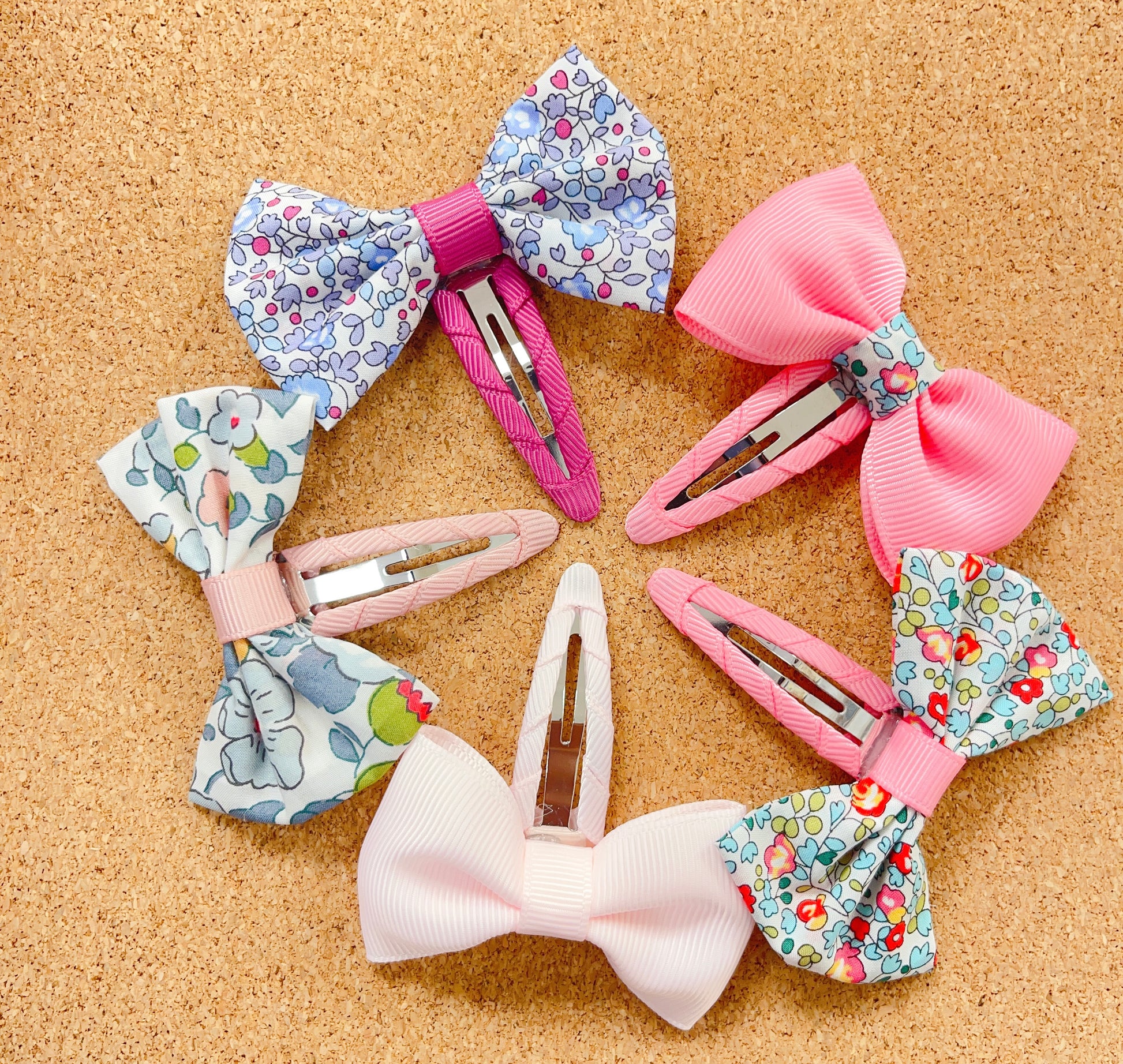 Small bowtie bow - Hello Kids Baby Store